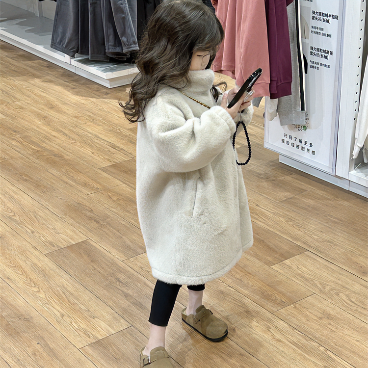 2025韩版女童冬季新款中小童仿貂毛长款大衣外套皮毛一体洋气