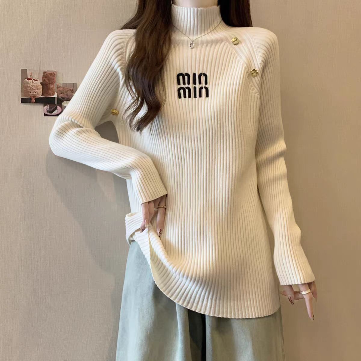 大码设计感金属扣半高领毛衣女秋冬胖mm显瘦遮肚针织衫内搭打底衫