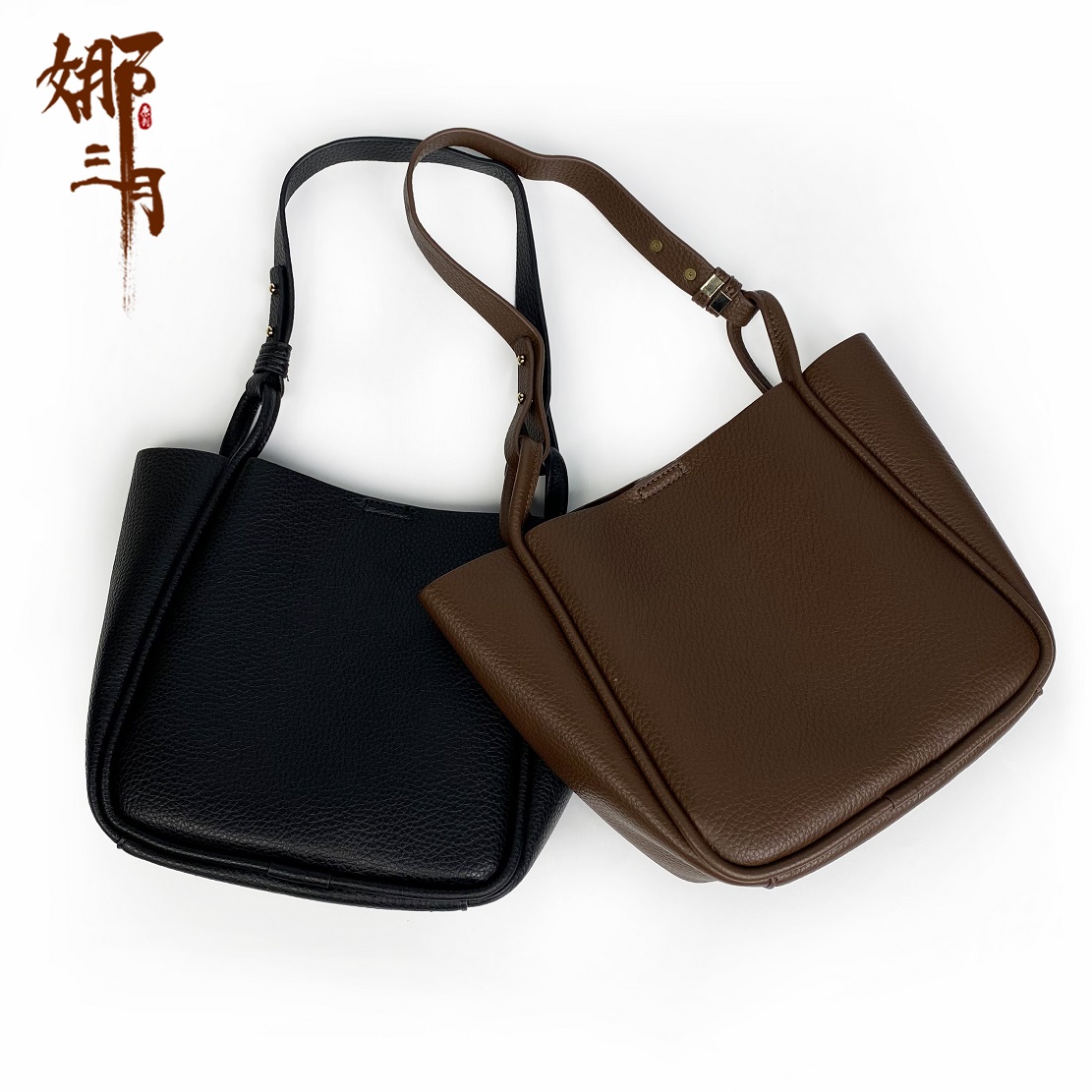 娜三月【大宝视频同款】质感高极视频同款软PU包7840百搭单肩黑色