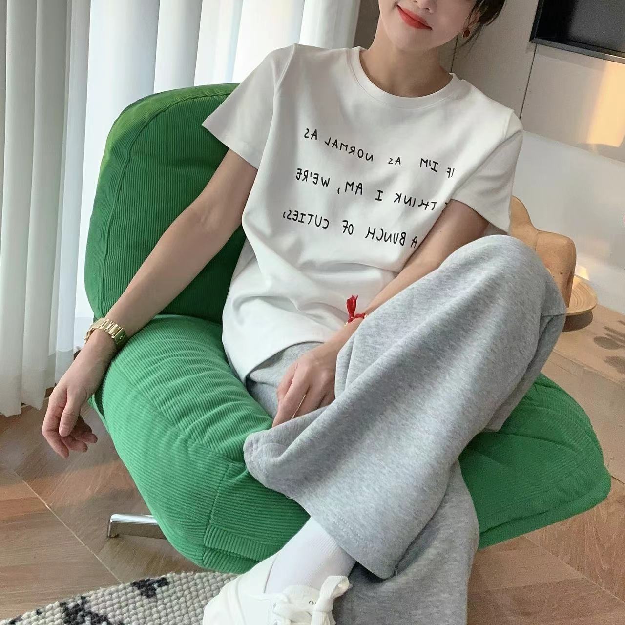 秋季手写体英文基础圆领短袖T恤4-9-2