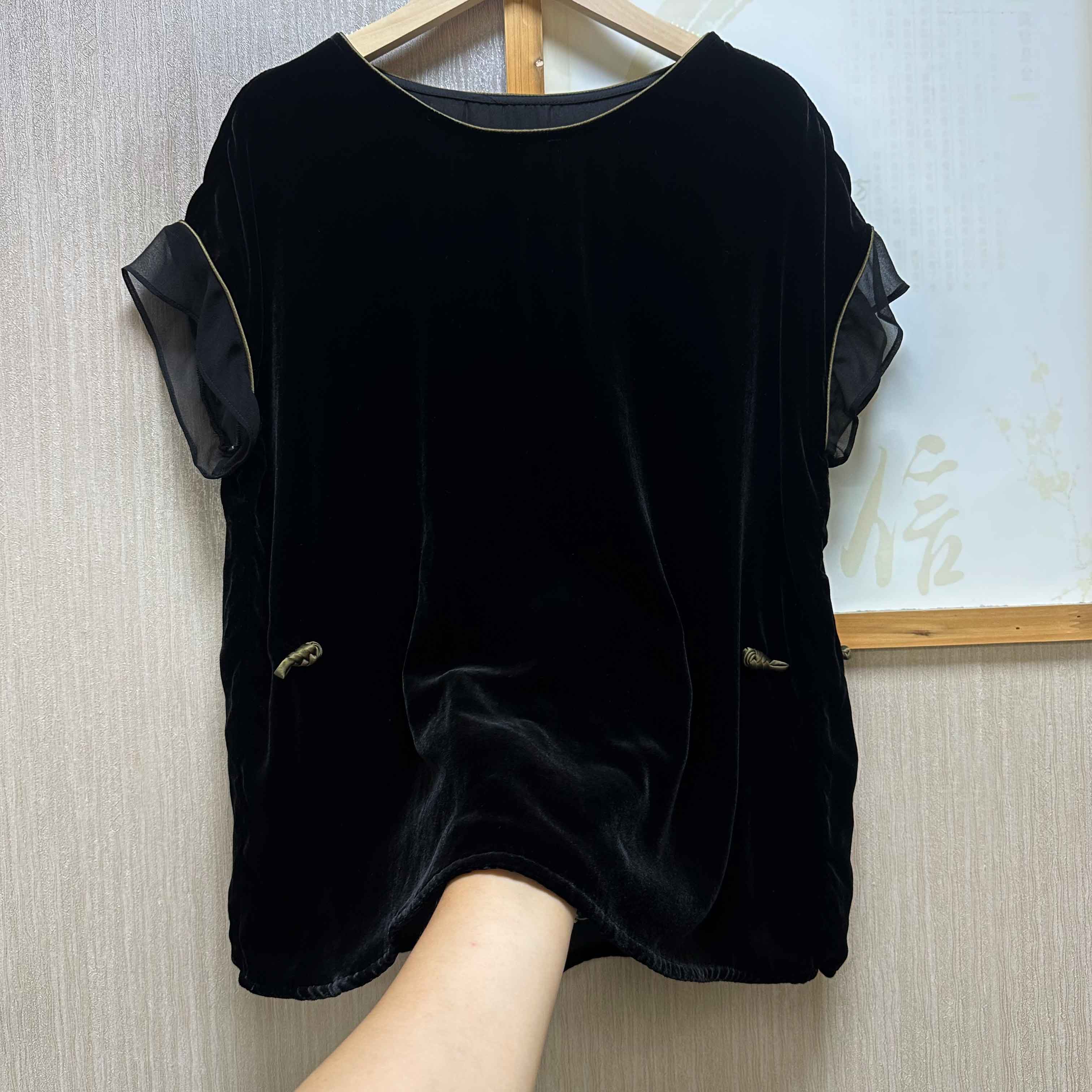 100%桑蚕丝丝绒短袖女圆领气质盘扣收腰宽松百搭显瘦真丝绒上衣