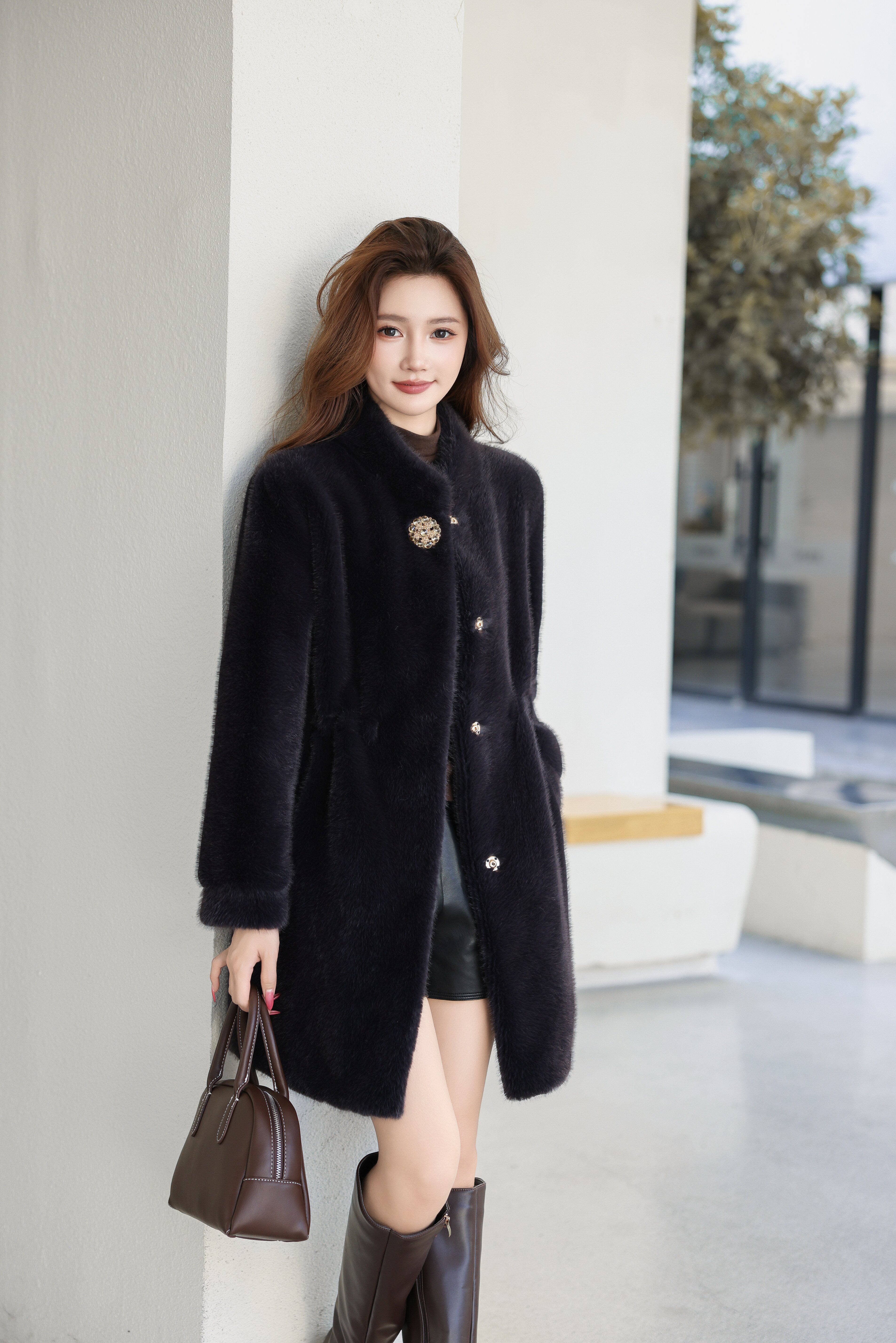 8815冬季皮毛一体轻奢百搭设计师加厚毛绒女士时尚外套小香风气质