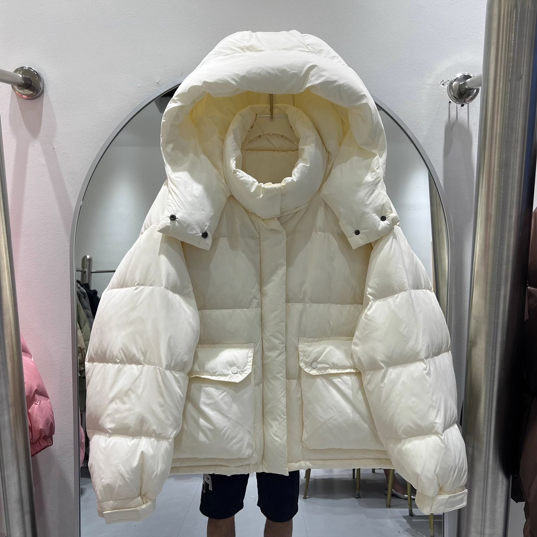 时尚款羽绒衣羽绒服2023新款爆款女士女款欧货秋宽松连帽小个子百