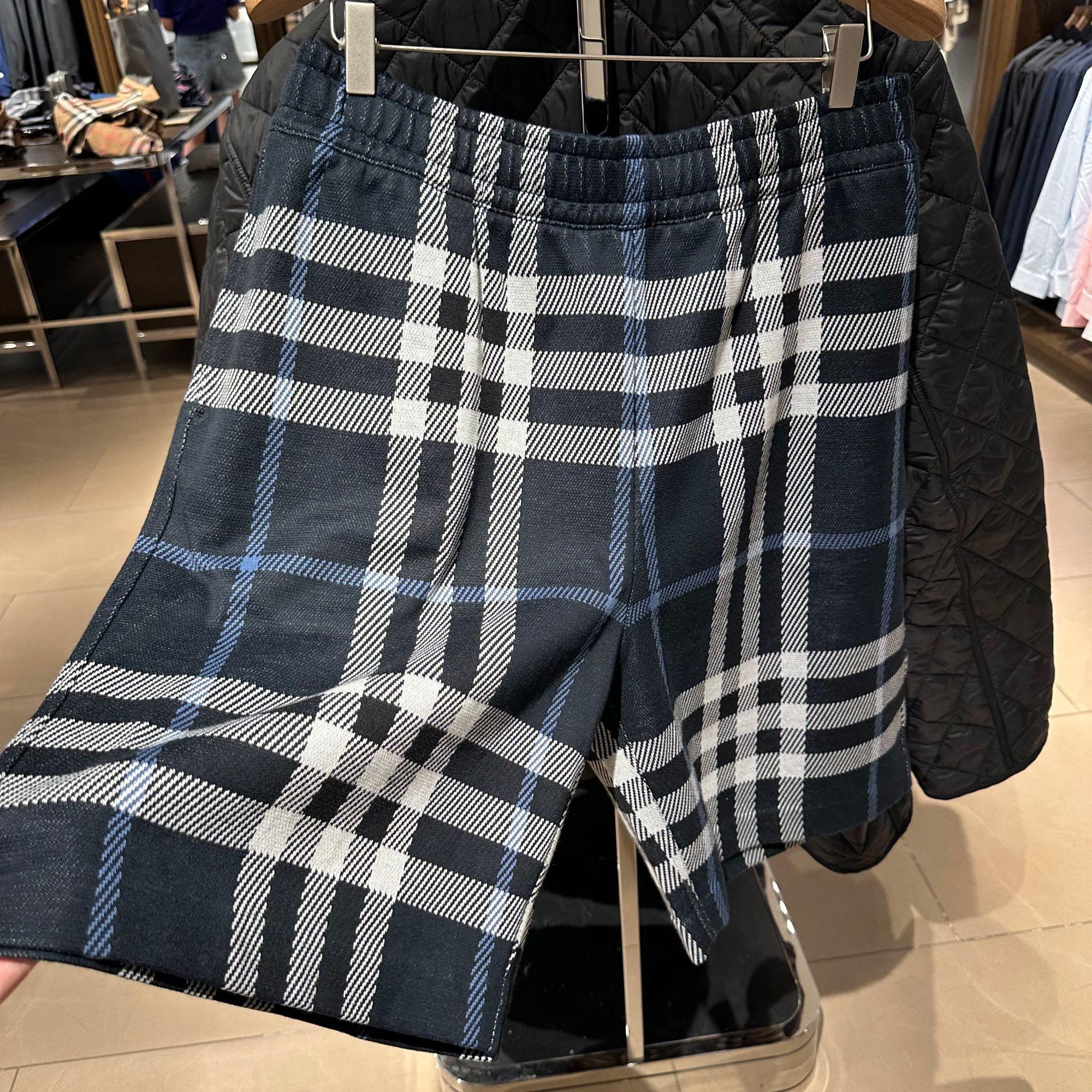 BURBERRY/博柏利男款条纹短裤百搭时尚夏季 潮流 格纹