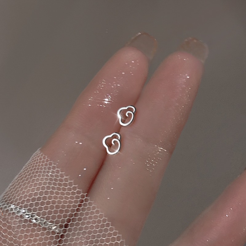 925银耳饰 925纯银云朵耳钉女养耳洞小众耳环2025爆款精致耳饰