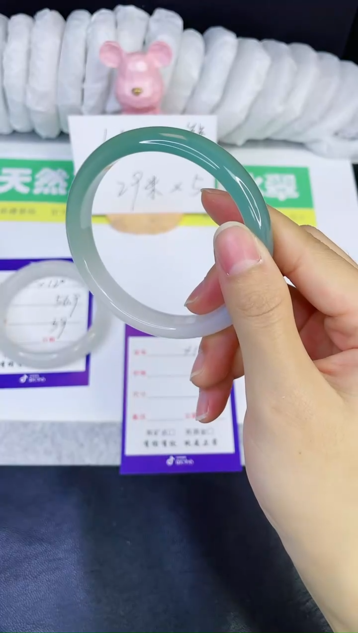 【闪购商品】石英质玉手镯未镶嵌X121-59.5