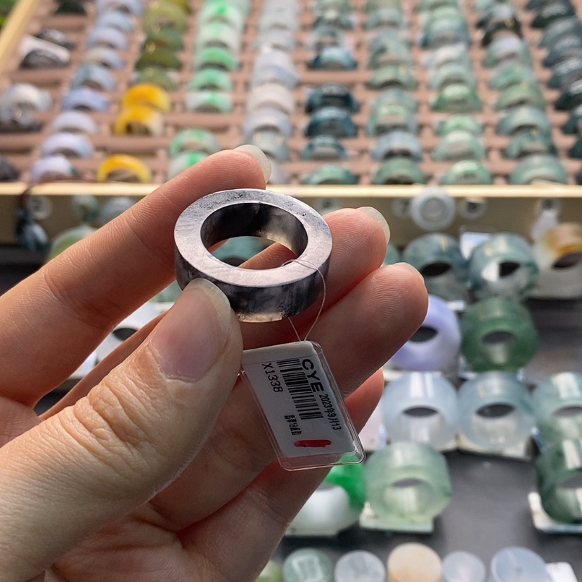 【闪购商品】定制翡翠未镶嵌大*！