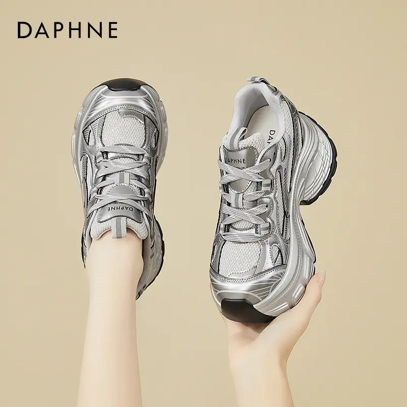 达芙妮女鞋2025年新款厚底增高时尚爆款老爹鞋子登山休闲运动鞋