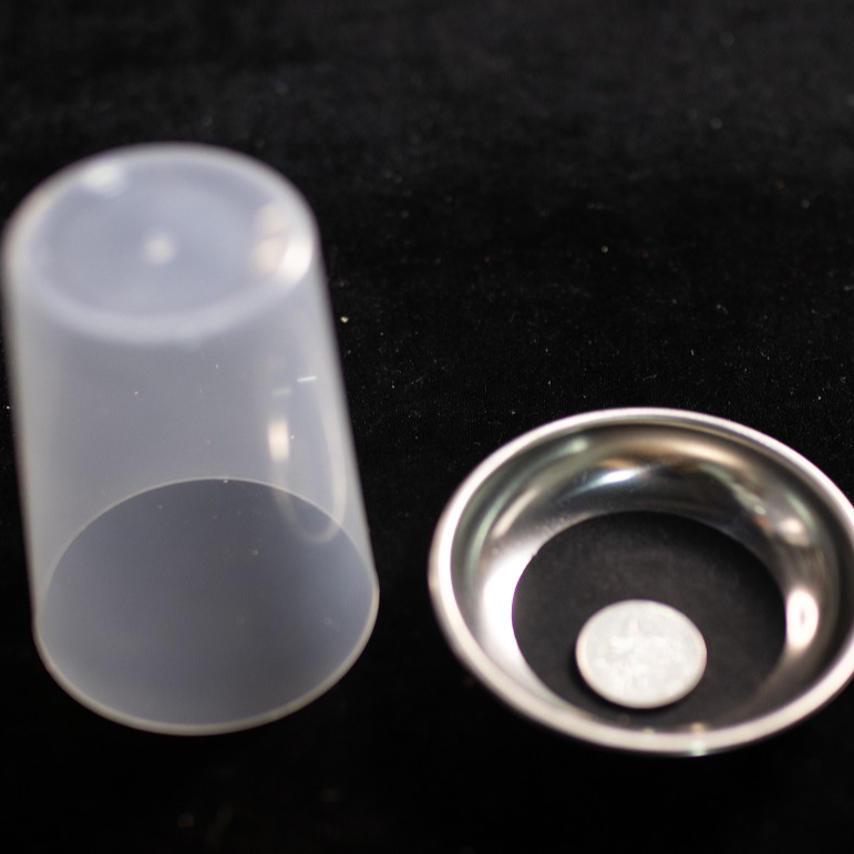 江湖演出道具魔术表演之硬币穿截越杯子