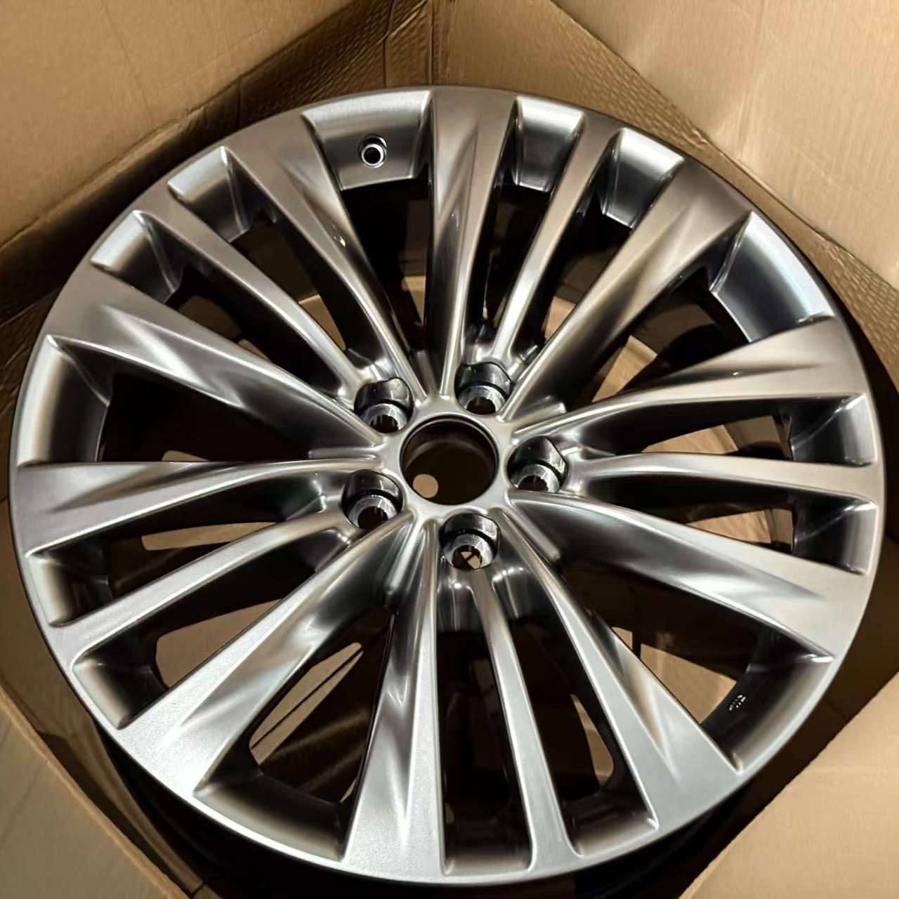 轮毂适用于汉兰达20寸