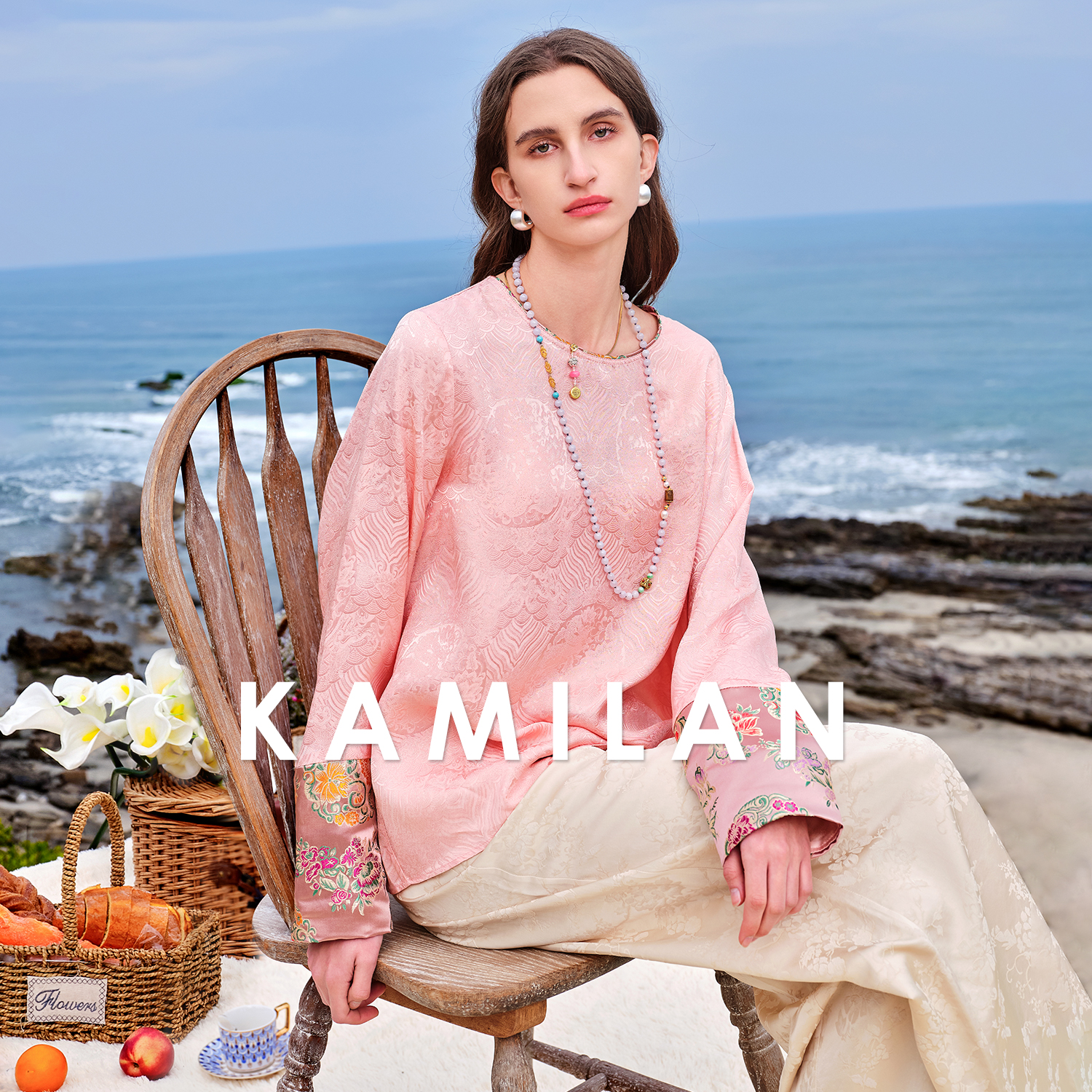 【新中式刺绣】卡米兰复古绣花衬衣女2024春夏新款圆领衬衣上衣