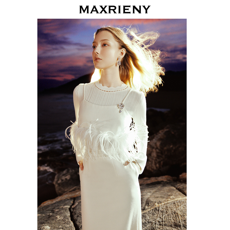 MAXRIENY心有花火精致复古感绵羊毛吊带上衣秋冬