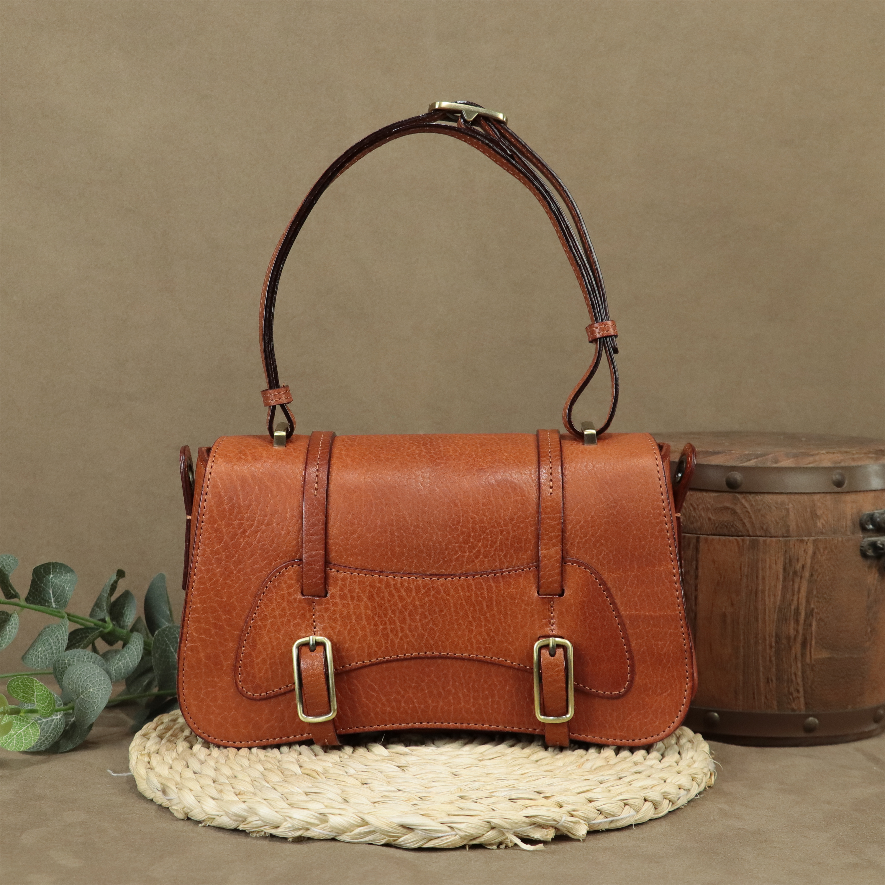 头层牛皮简约复古风洗水皮单肩斜跨腋下法棍包包