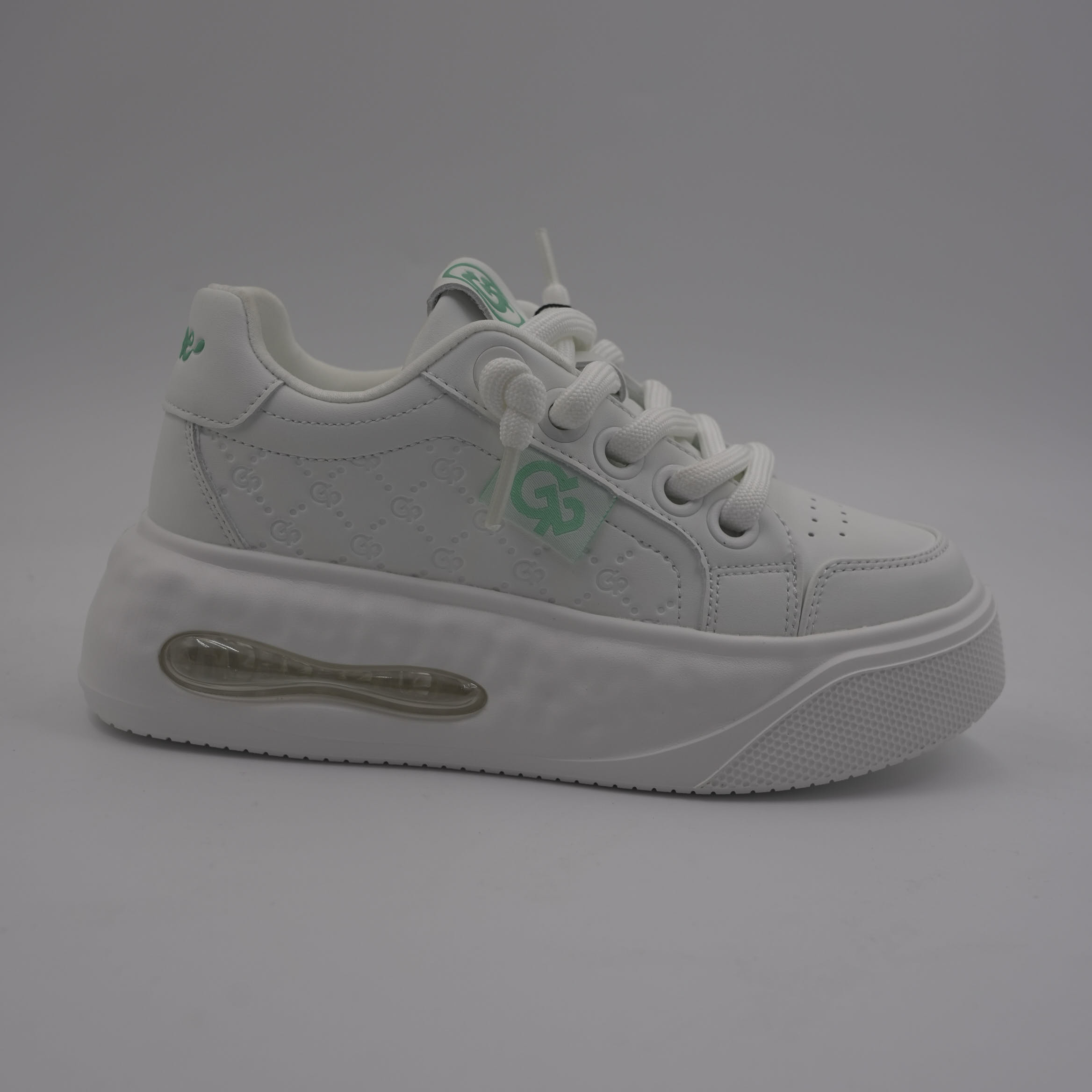 GP0301珍珠白情侣款休闲板鞋