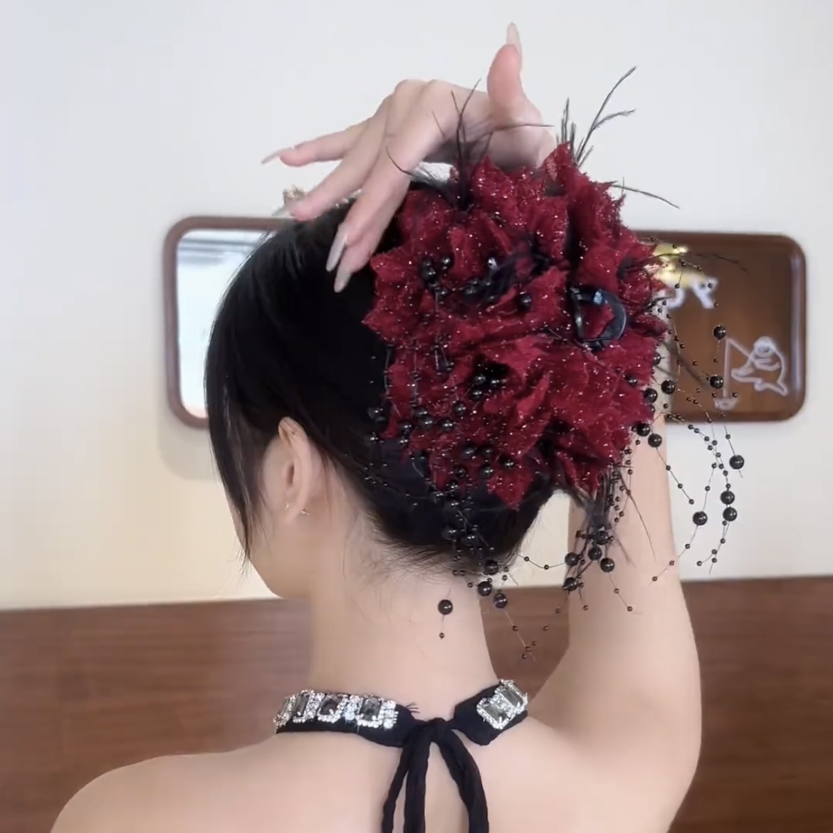 女生气质双花珠珠抓夹港式优雅秋冬百搭显发量抓夹高级感贵妇发饰