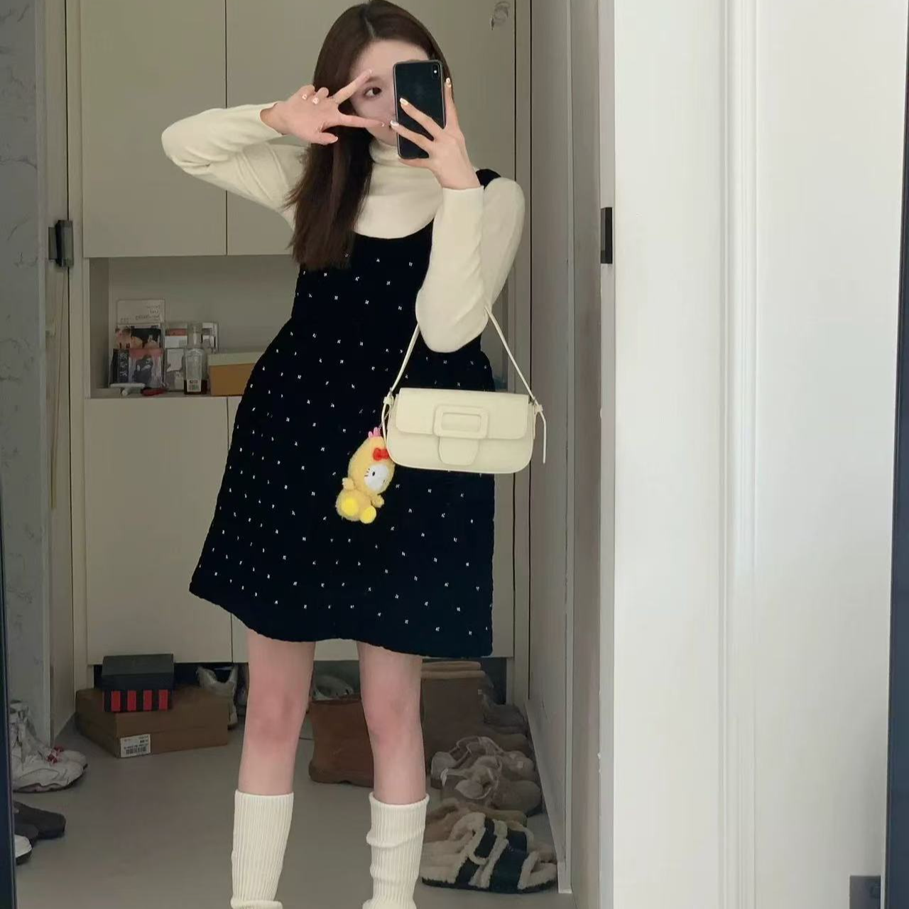 法式小香风丝绒背带裙显瘦打底T恤两件套套装