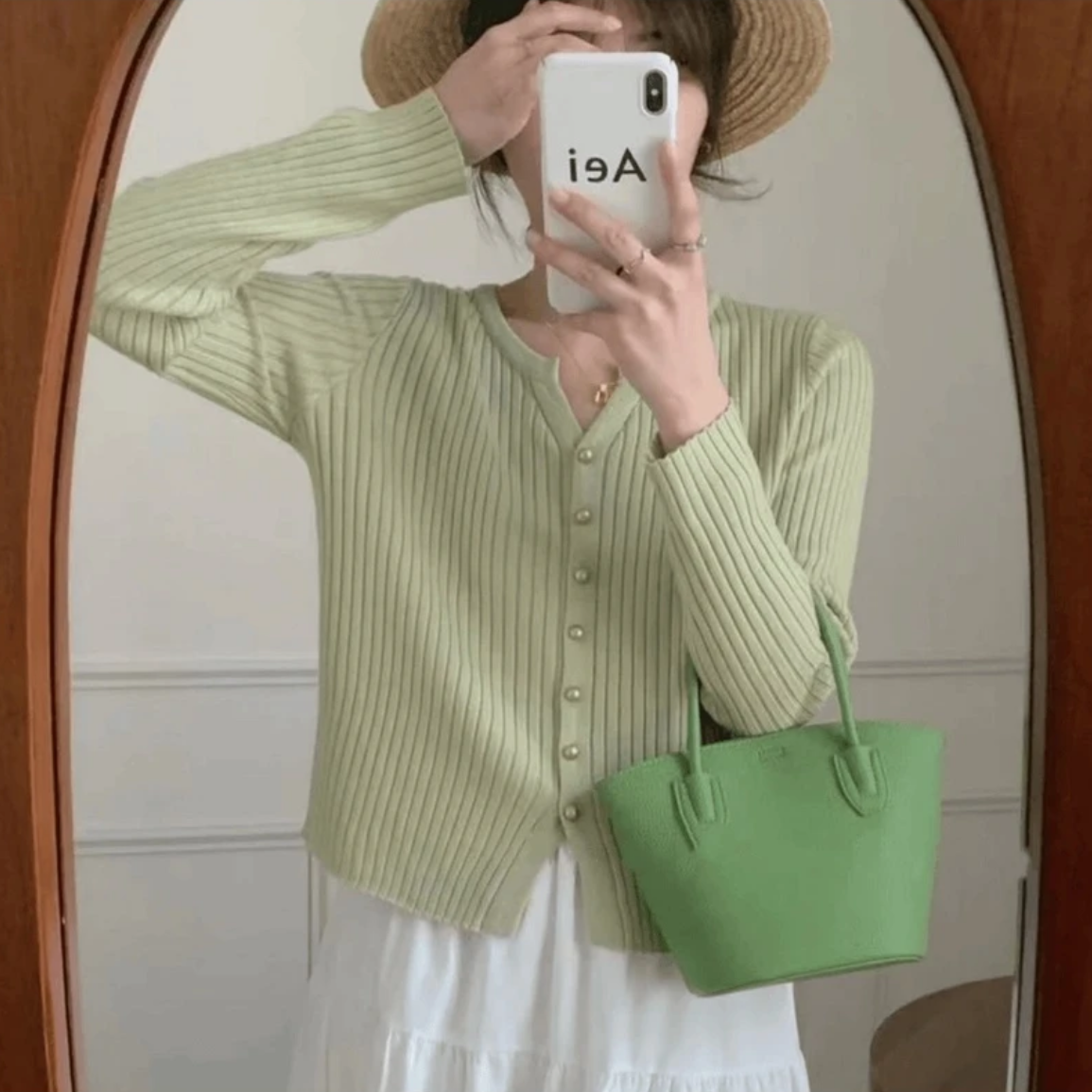 早秋针织开衫女金属纽扣长袖气质显瘦时尚百搭洋气新款上衣Y862