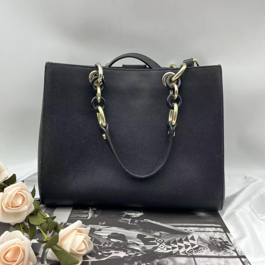 95新 MICHAELKORS/迈克高仕 黑色腋下包659 5400