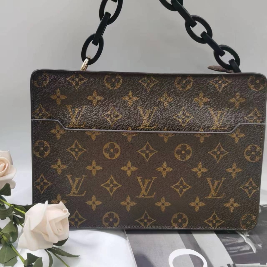 95新 LouisVuitton/路易威登 老花斜挎包661 9568