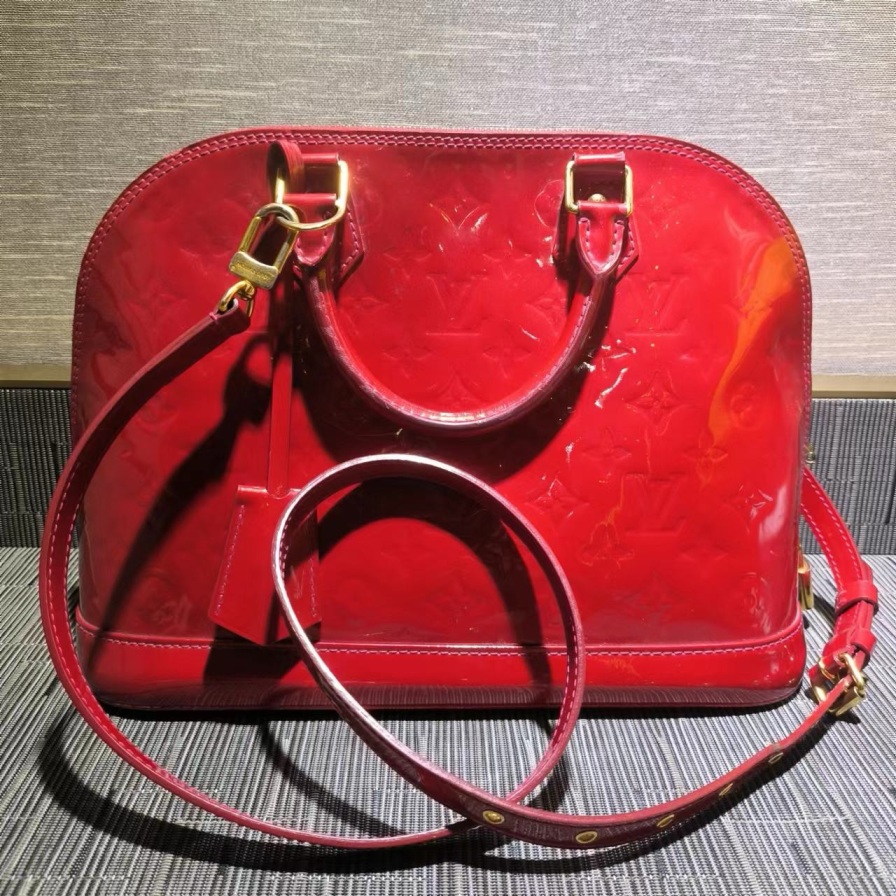 95新 LouisVuitton/路易威登 红色漆皮贝壳661 1884