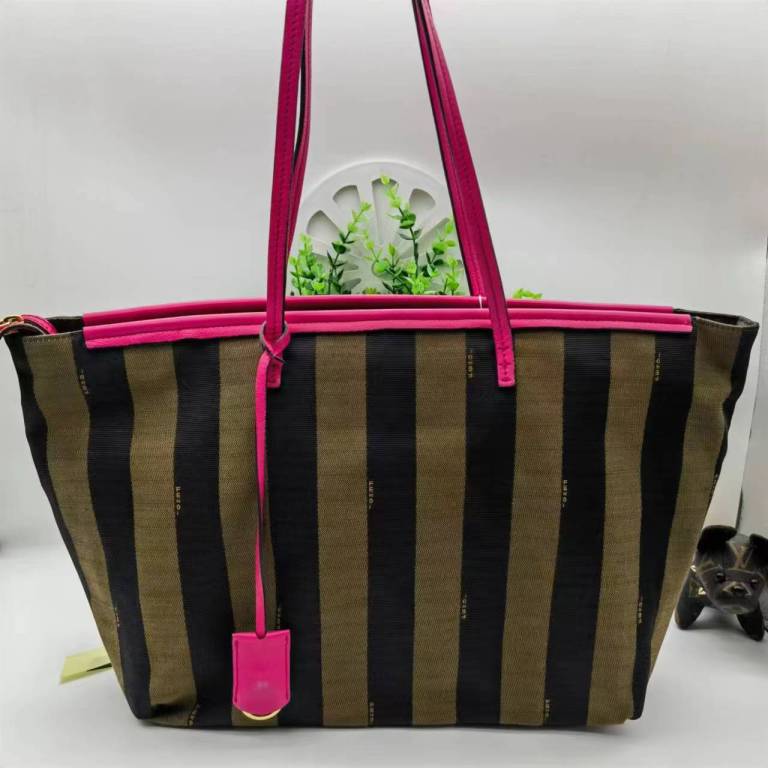 95新 FENDI/芬迪 老花托特  554  9526