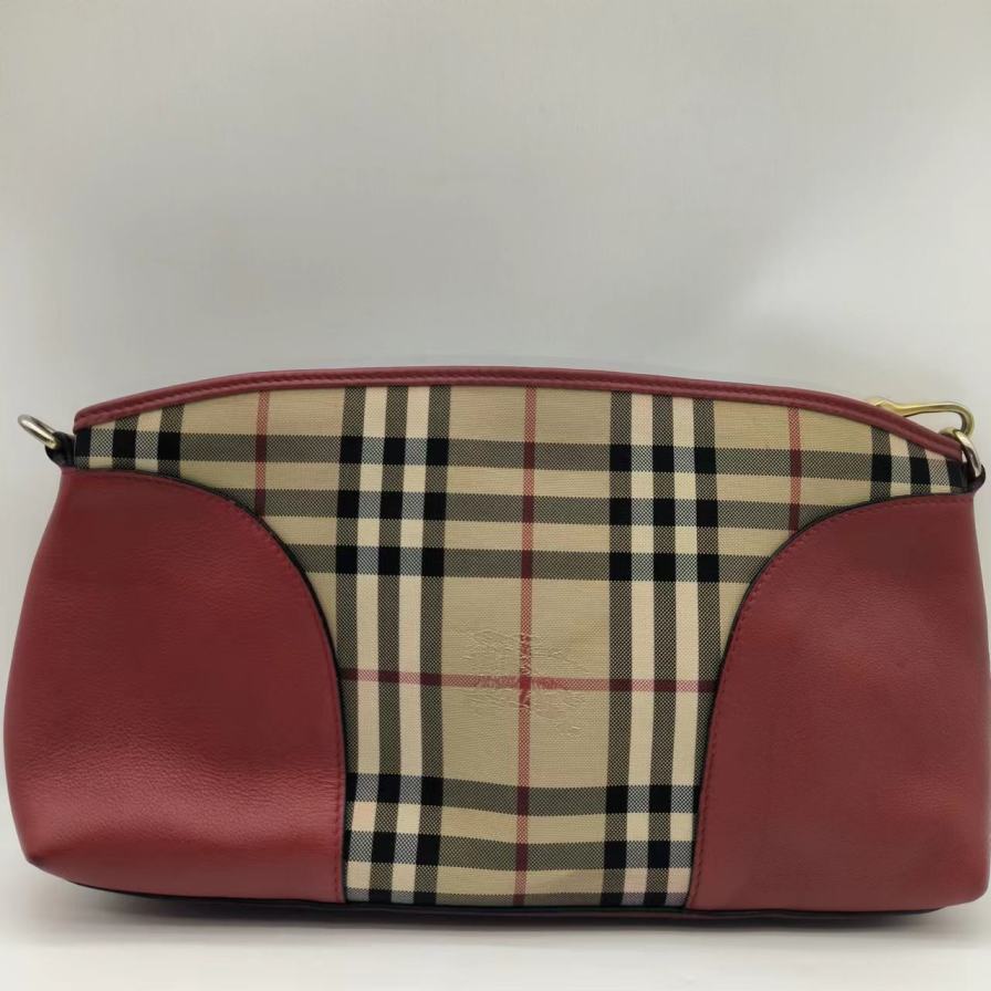 95新  burberry巴宝莉斜挎包  615  6843