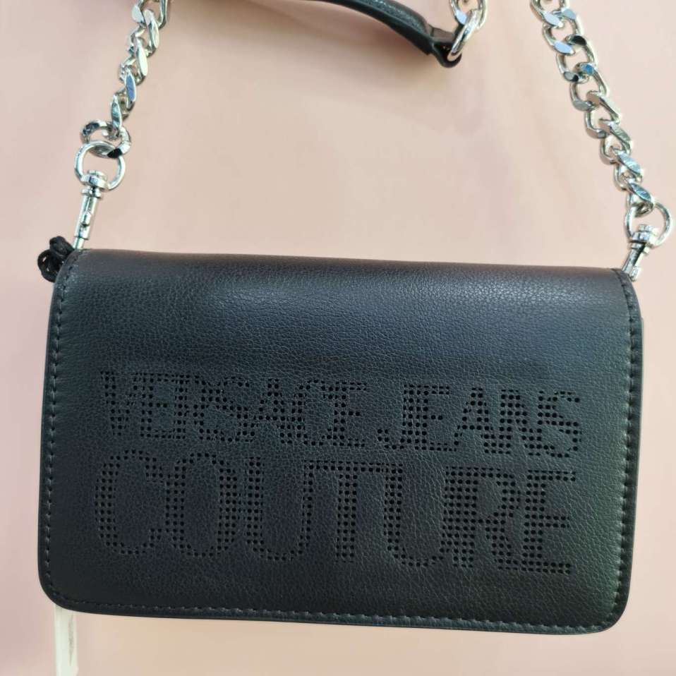 95新 Versace/范思哲 范思哲黑色单肩包645 0107