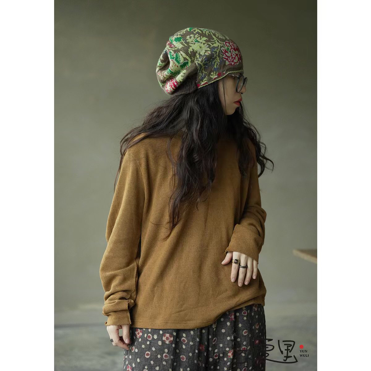 云雾里 原创设计3151复古文艺松弛感柔软舒适圆机针织长袖T 