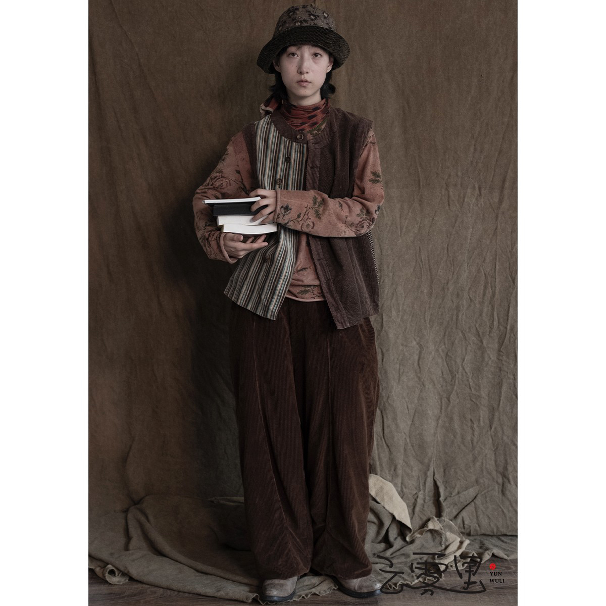 冬冬分享《云雾里》1008#原创设计复古灯芯绒秋冬休闲裤