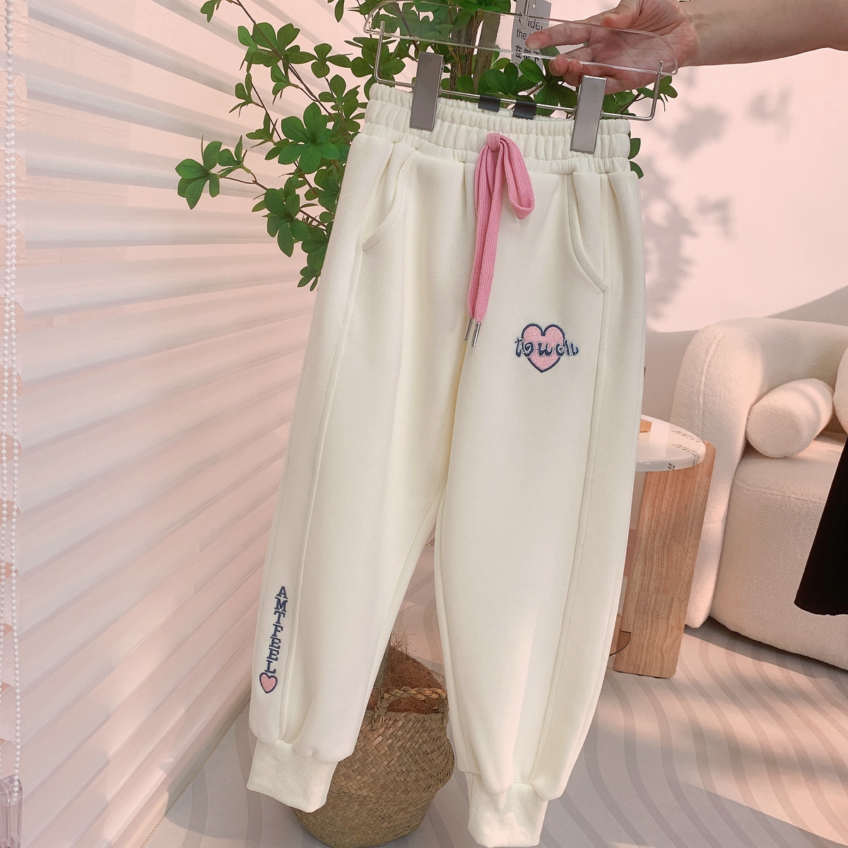 儿童休闲运动裤2023春季新款卫裤中大童束脚女童长裤子