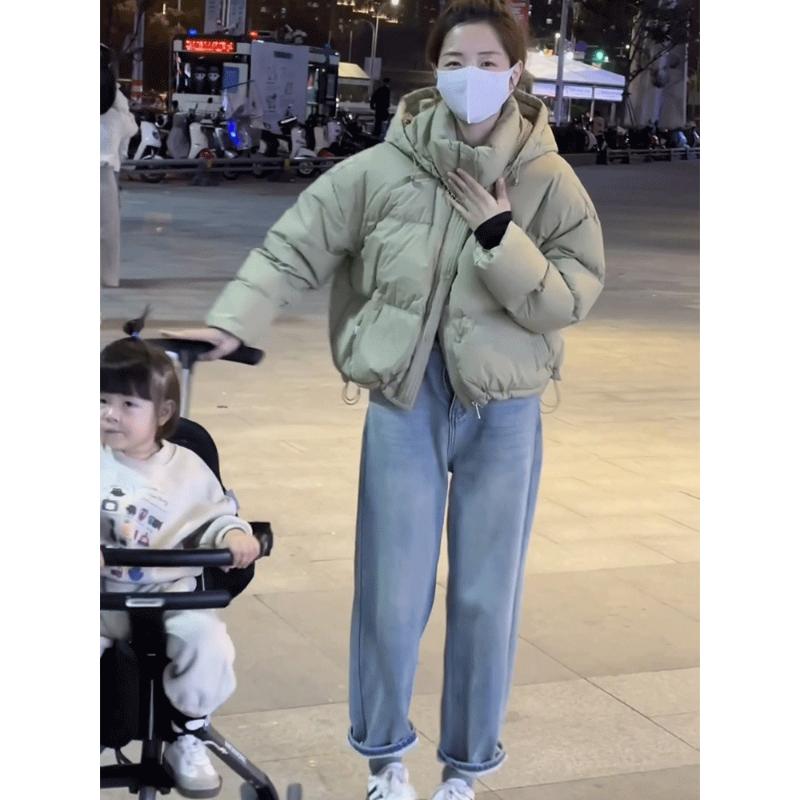 时尚连帽短款羽绒服女冬2023新款时尚小个子面包服白鸭绒保暖外套