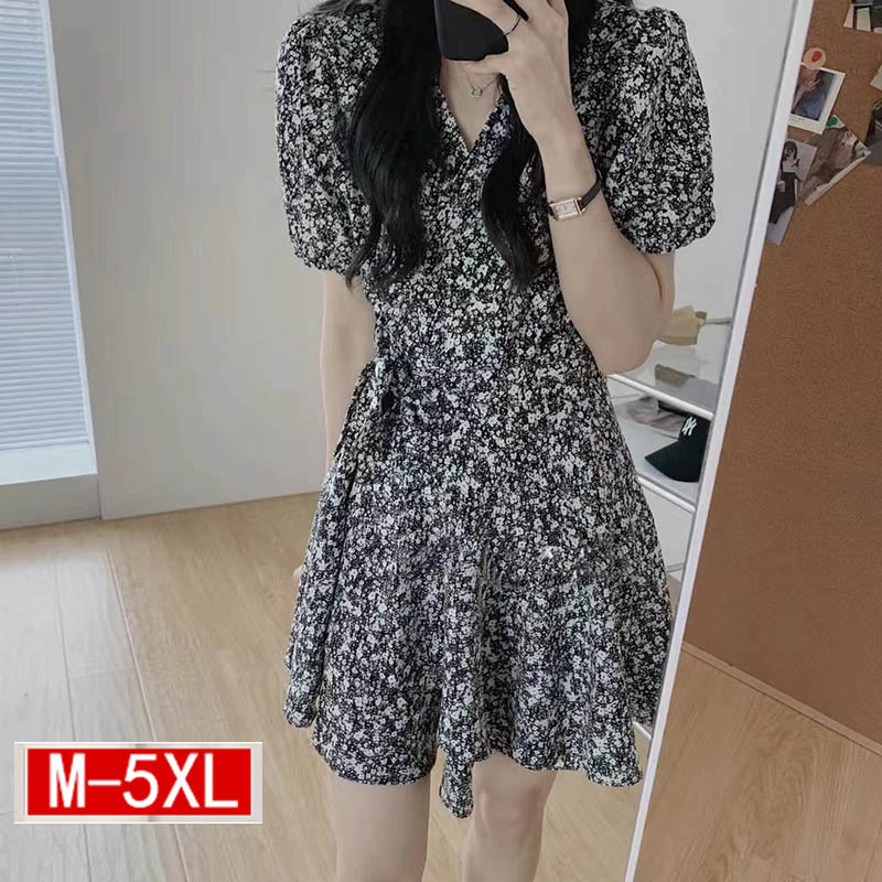 胖mm大码女装连衣裙夏季a字裙高级感v领显瘦中长款夏款微胖连衣裙