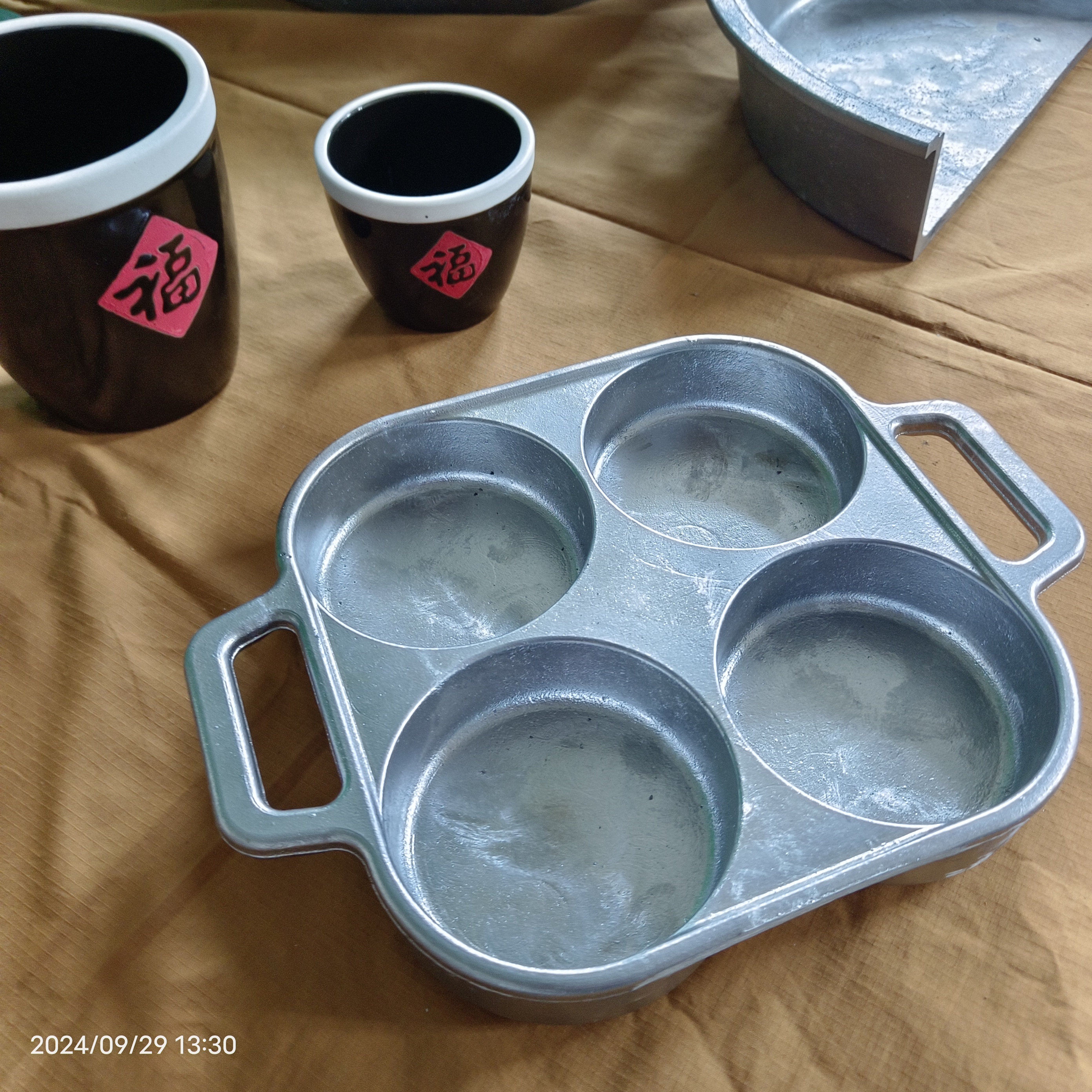 发普通快递-肉蛋堡锅-厚底-可能有气孔砂眼，介意勿拍-产地即墨