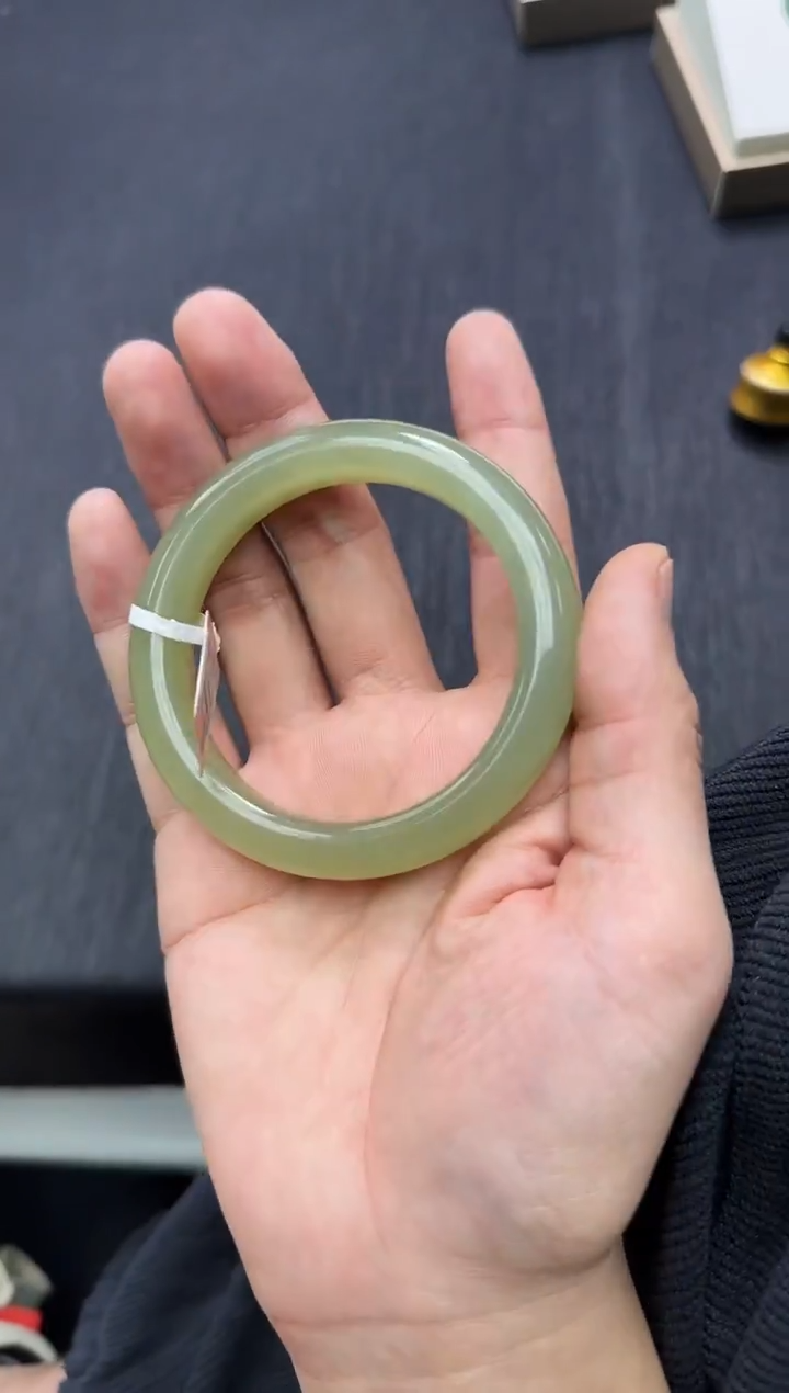 【闪购商品】和田玉手镯未镶嵌20多样性发一