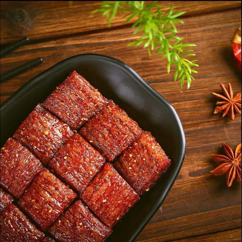 正宗素大刀肉网红辣条老品牌面筋麻辣解馋小零食怀旧便宜批发嚼劲