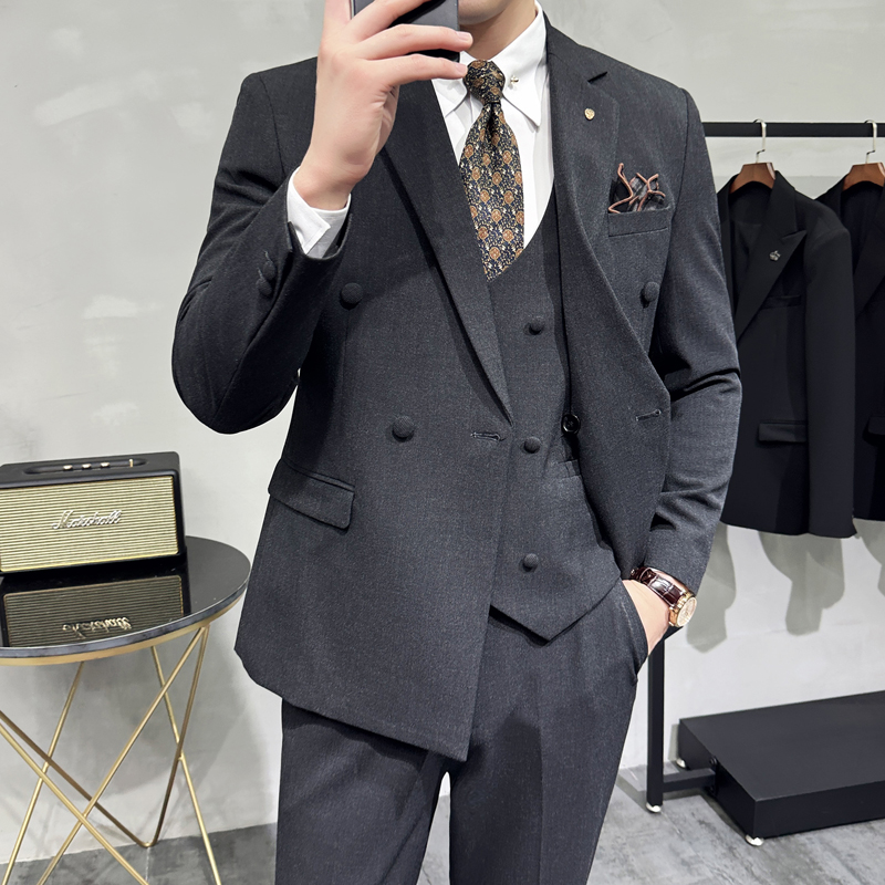 灰色西装男套装新款戗驳领双排扣修身休闲新郎男士结婚礼服西服潮