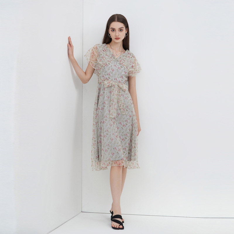 S·DEER时尚气质碎花欧根纱拼接无袖收腰系带女装连衣裙S223Z122A