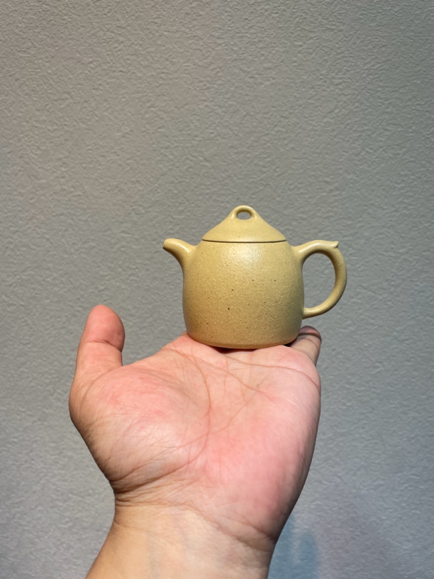 全手工原矿本山绿泥秦权壶约120cc