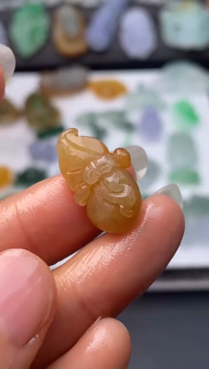 【闪购商品】定制翡翠未镶嵌翡翠毛货~