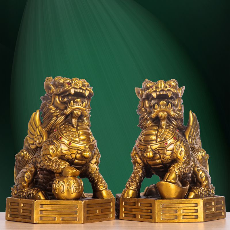 铜麒麟摆件一对纯铜家用踩八卦麒麟家居装饰工艺品