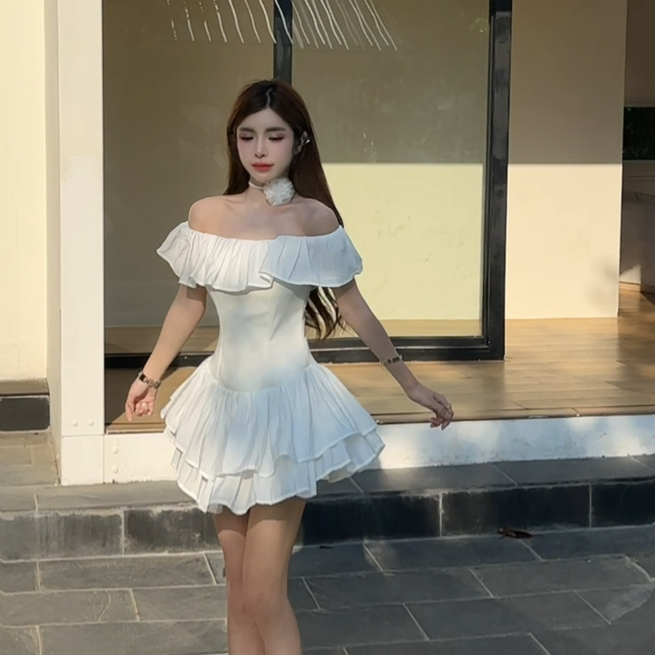 HuiHui【瑰丽晚宴】露锁骨法式荷叶边连衣裙 可正肩一字肩（A137)