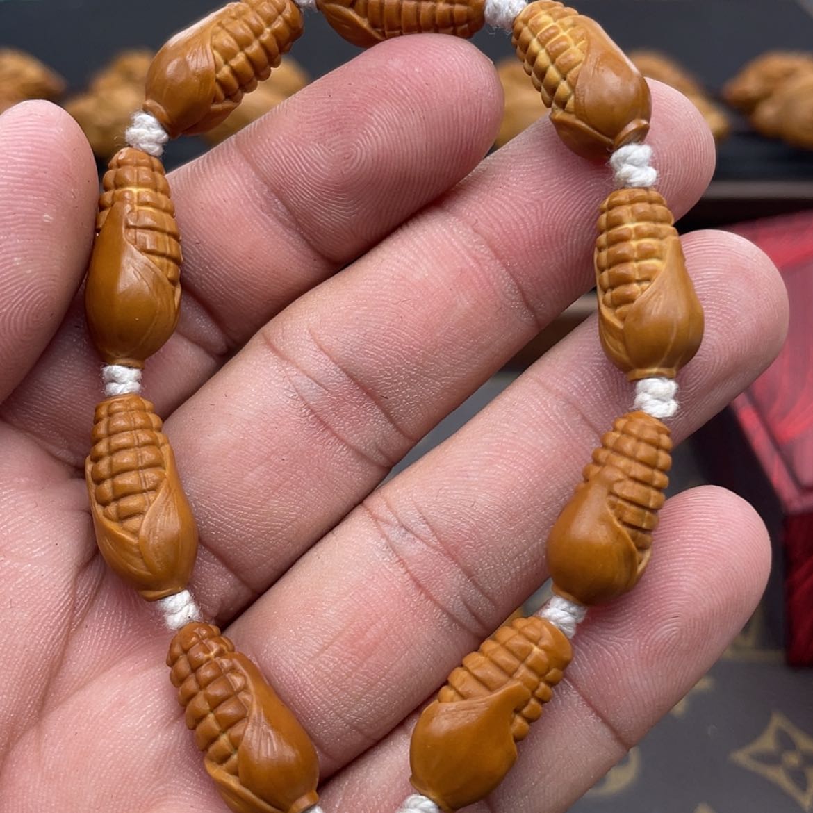 【闪购商品】橄榄核吊坠