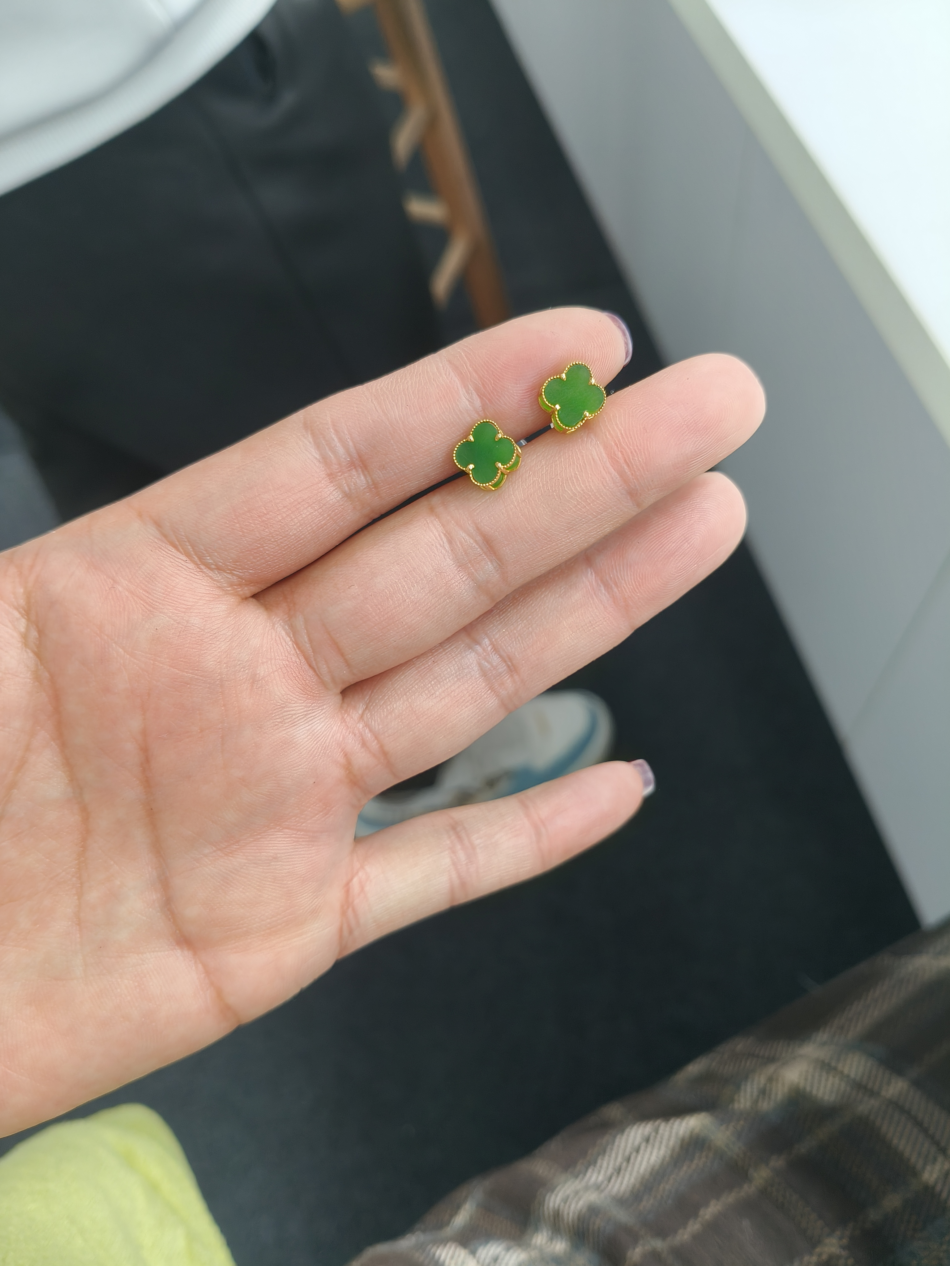 纯天然和田玉碧玉耳钉