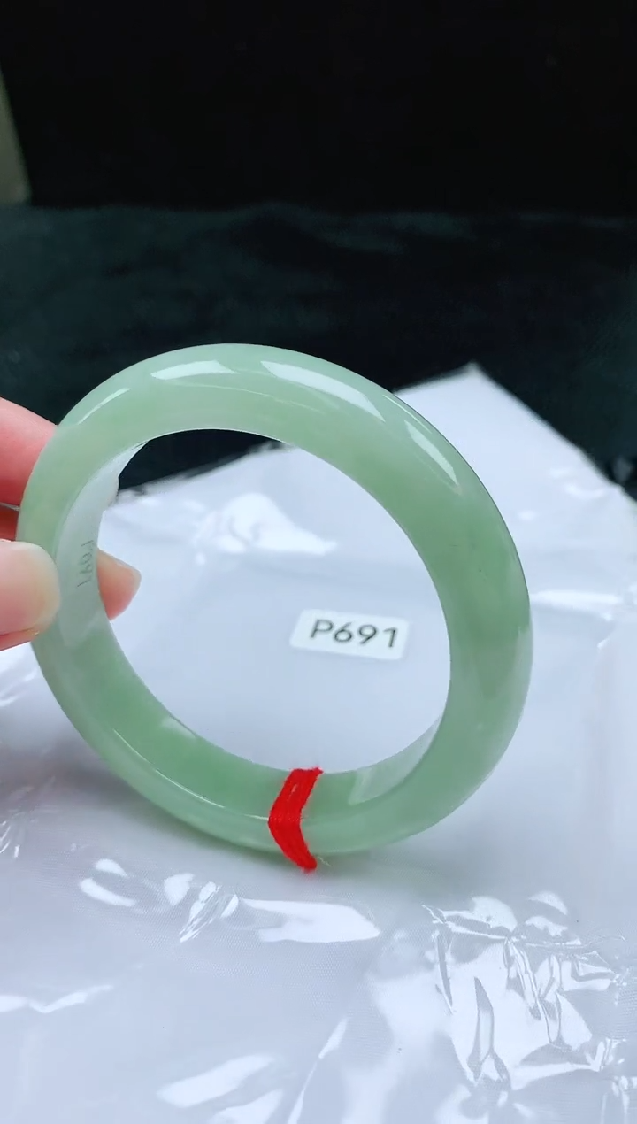 【闪购商品】翡翠手镯未镶嵌缅甸天然A货翡翠手镯