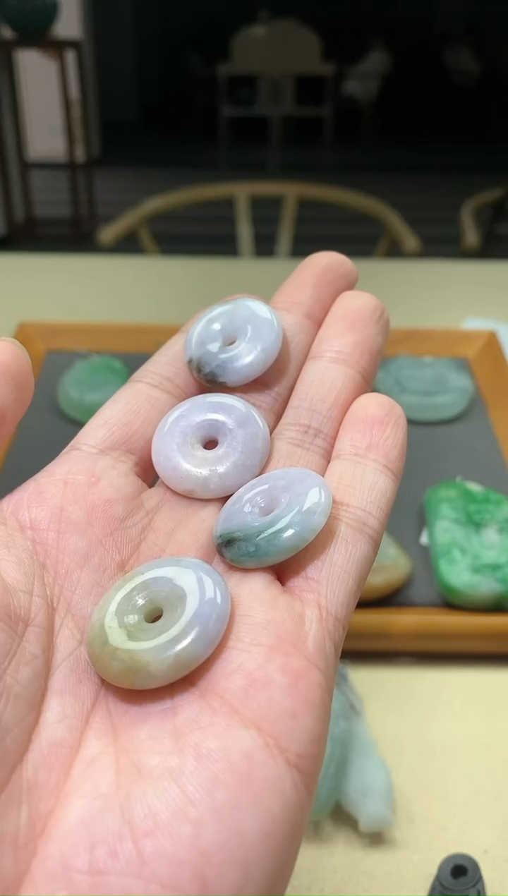 【闪购商品】定制翡翠未镶嵌多样性发货-平安扣