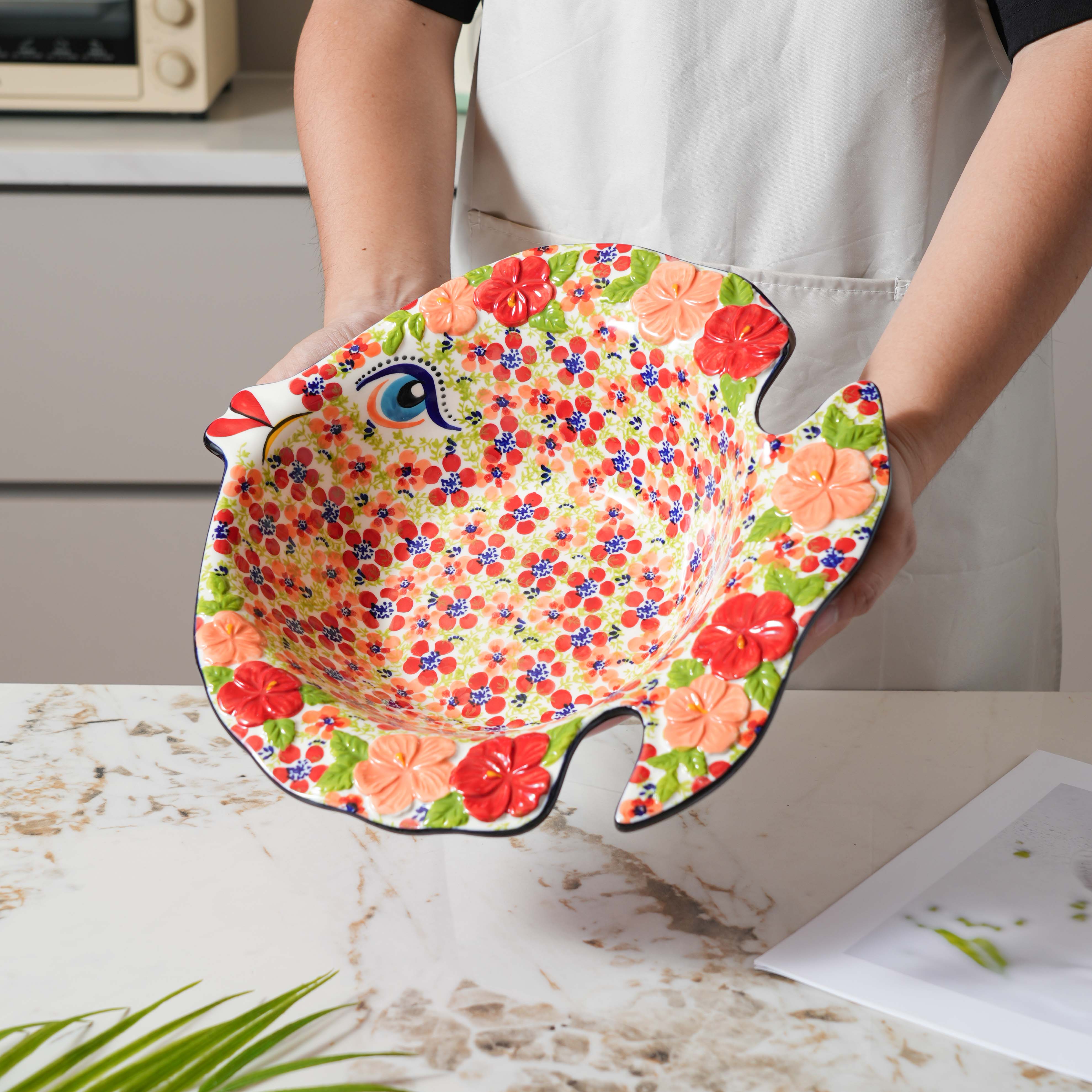 【SILESIA/出口原单】手绘碧丝粉黛-13英寸浮雕鱼形碗