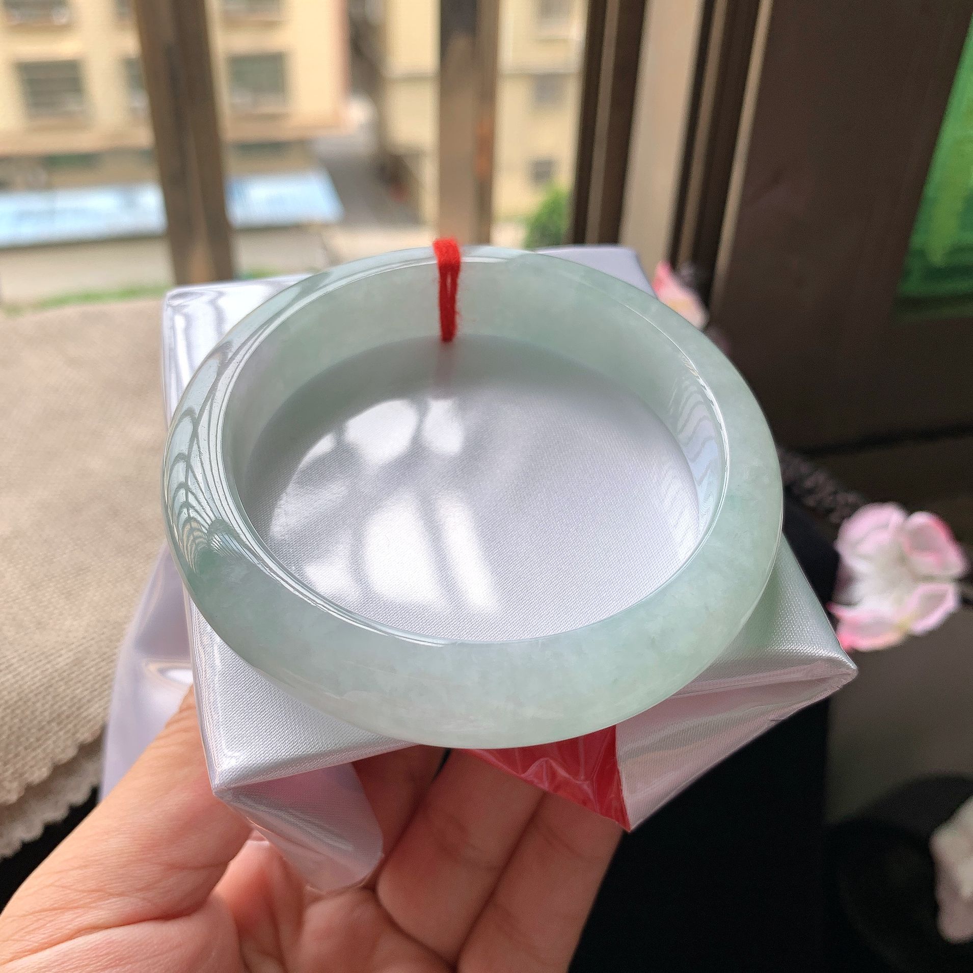 天然翡翠缅甸A货内径57.6mm正品水润晴水绿宽边玉手镯女款绿色   