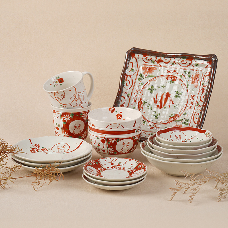 日本进口赤绘兔子风花陶瓷餐具汤碗可爱水果盘子碟子沙拉早餐盘