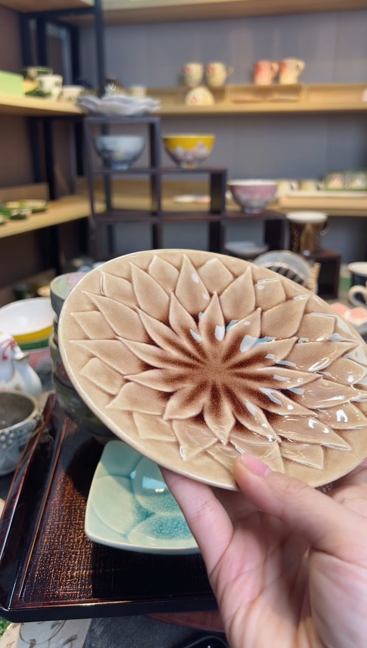 【闪购商品】瓷碗Uki-Hana 丸深皿　浅紫
