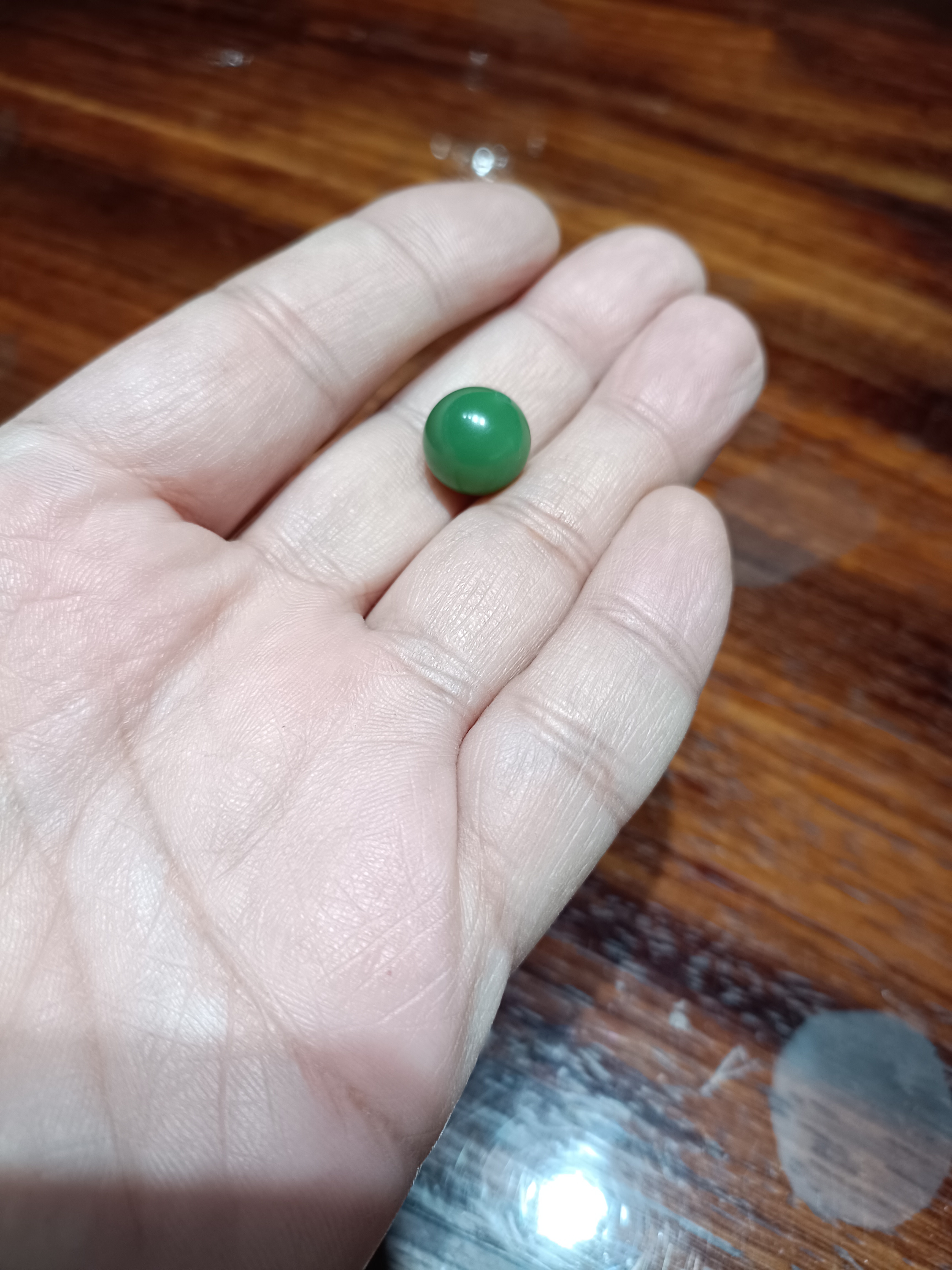 新疆和田玉俄罗斯碧玉加层料12直径单珠